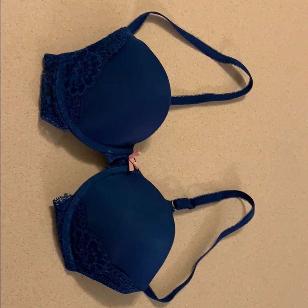 Victoria’s Secret padded bra